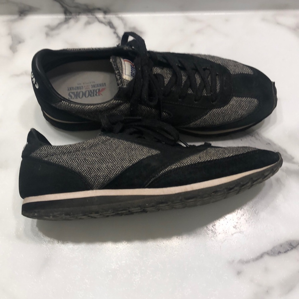 Brooks chariot sneakers